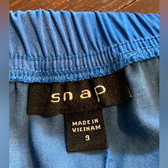 Junior's Snap Halter Formal Dress Tie Back - Homecoming or Prom Size 9 - Picture 16 of 17